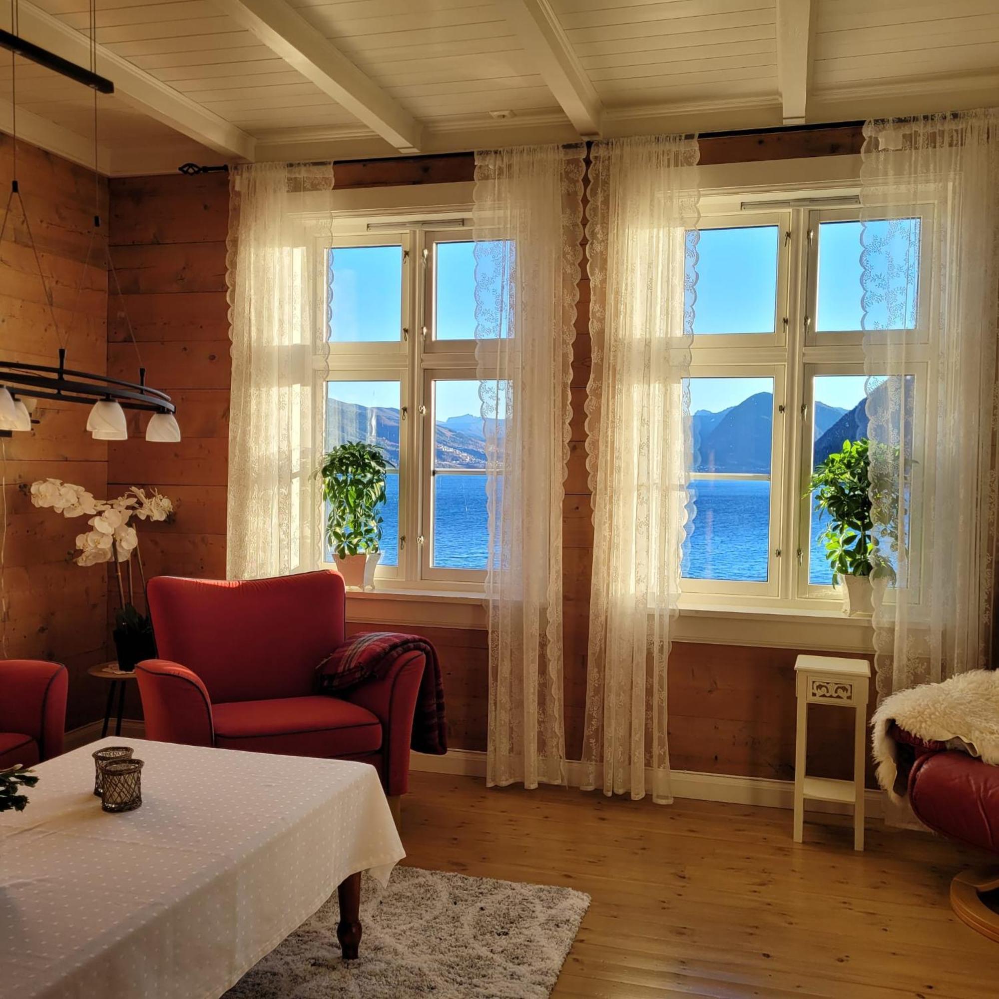 Irenegarden - Fjord View Holiday Home Lauvstad Экстерьер фото